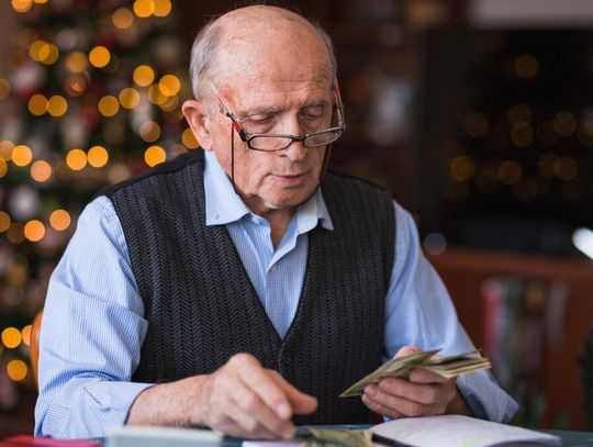 Nowe tablice trwania życia GUS. Co to takiego i dlaczego mają wpływ na emerytury? Są już najnowsze tablice średniego dalszego trwania życia.