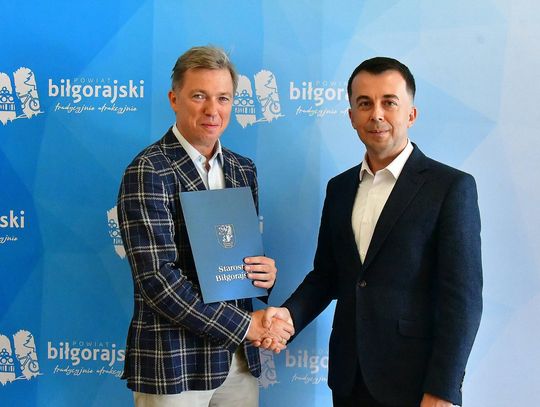 Dr Adam Balicki to wybitny specjalista w dziedzinie oświaty i zarządzania.