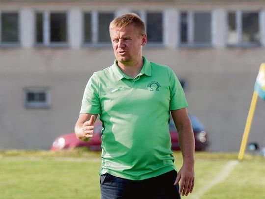 Omega Stary Zamość: bez zwycięstwa, tylko jeden remis i aż cztery porażki Na zdjęciu Paweł Lewandowski.