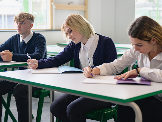 Zgodnie z decyzją Rady Języka Polskiego od 1 stycznia 2026 roku zaczną obowiązywać zmienione zasady ortografii.