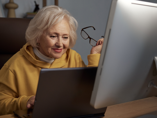 Pacjenci leczą się sami. Wspomaga ich w tym dr Google.