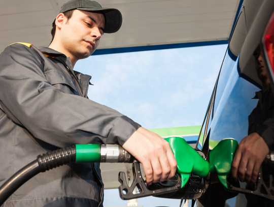 UOKiK skontrolował stacje paliw w całej Polsce.