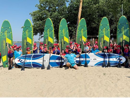 SKI-SURF Akademia została założona przez pasjonata sportów wodnych i zimowych, Macieja Kokoszkę.