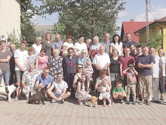 Pięć metrów historii rodziny Haików