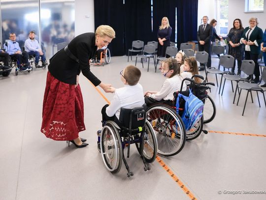 Pierwsza Dama w Zamościu i Białobrzegach. Agata Kornhauser-Duda odwiedziła niepełnosprawnych [ZDJĘCIA]