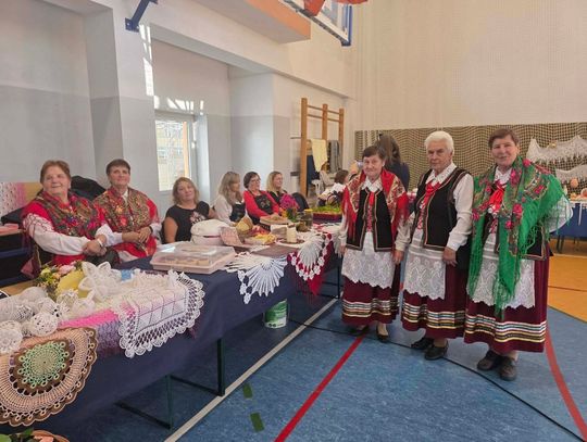 Gospodynie miały okazję sobie nawzajem pokazać swoje talenty i wymienić się doświadczeniami.
