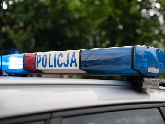 W miejscowości Justynówka policjantki z Wydziału Ruchu Drogowego zatrzymały do kontroli kierującego tym pojazdem tomaszowianina.