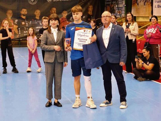 W trzech meczach Adrian Sendłak z Padwy zdobył 27 bramek i został królem strzelców turnieju.