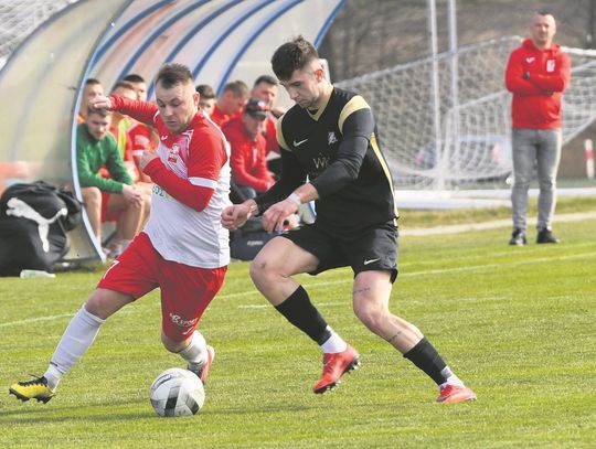 Tegoroczne boje w IV lidze Gryf Gmina Zamość rozpoczął od dwóch wyjazdowych meczów – z Gromem Różaniec i Stalą Kraśnik.