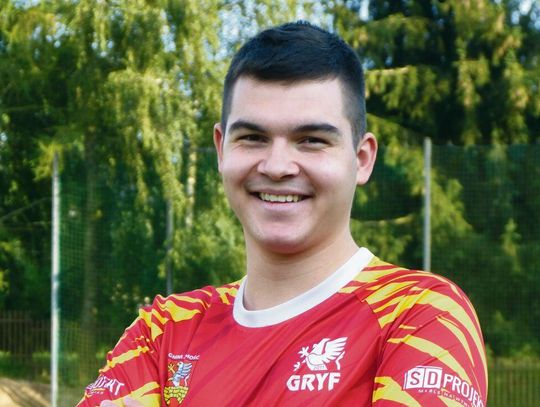 Oleksandr Kuszcz-Wasyliszyn w dniu pucharowego meczu w Werbkowiacach skończył 21 lat. Swój jubileusz uczcił dwukrotnym bezbłędnym wykonaniem karnego. „Sasza” urodził się 13 sierpnia 2004 r. w Nowojaworowsku.