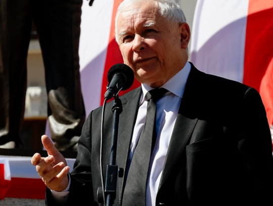 PiS próbuje przykryć słowa Kaczyńskiego o Polkach, które „dają w szyję”. Zdaniem Polaków – obraził kobiety