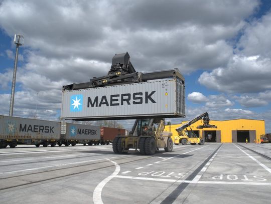 Linia nr 65 łączy polską sieć kolejową ze wschodnią granicą kraju i stanowi ważny korytarz dla transportu towarowego oraz usług logistycznych.
