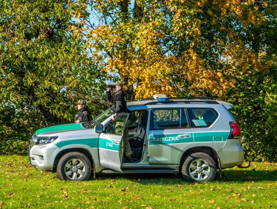 Funkcjonariusze z Nadbużańskiego Oddziału Straży Granicznej ujawnili 8 nielegalnych migrantów z Afganistanu.