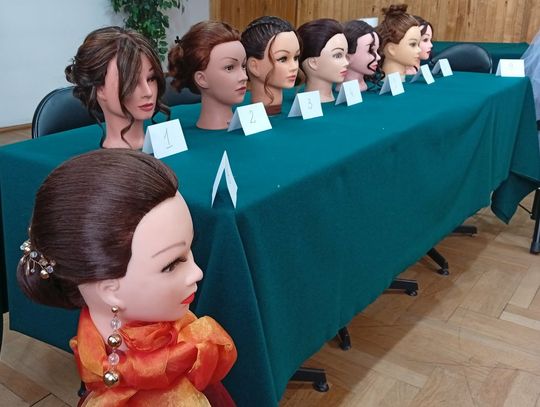 26 marca w jednostce 3-4 Hufca Pracy w Tomaszowie Lubelskim odbył się lokalny etap konkursu „Sprawny w zawodzie 2026 – zawód fryzjer”.