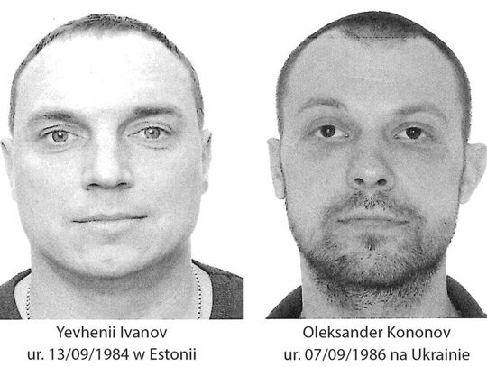 Jak wynika z ustaleń śledczych, to Ivanov i Kononov podłożyli materiał wybuchowy pod torami w miejscowości Mika oraz zamontowali metalowe elementy na szynie w Gołębiu pod Puławami