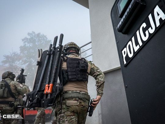 W ciągu roku zaufanie do policji spadło o kilkanaście procent.