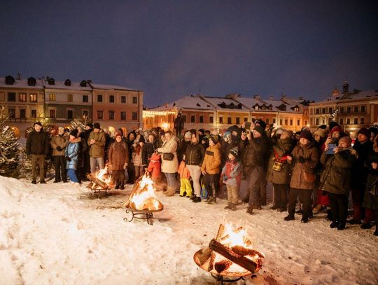 Świąteczny Rynek Wielki. Zamość zaprasza na jarmark i wspólną wigilię.