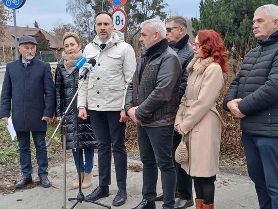 Poseł Janusz Kowalski ostro o sytuacji PKP LHS w Zamościu: „Nie pozwolimy, żeby ta spółka upadła”