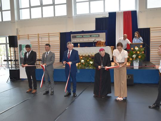 Potok Górny: Poświęcenie i otwarcie hali sportowo-widowiskowej [ZDJĘCIA]