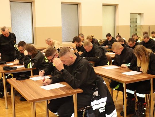 Powiat tomaszowski: 59 strażaków ratowników zaliczyli szkolenie