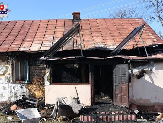 Pożar w Nieliszu. Spalił się dom sześcioosobowej rodziny