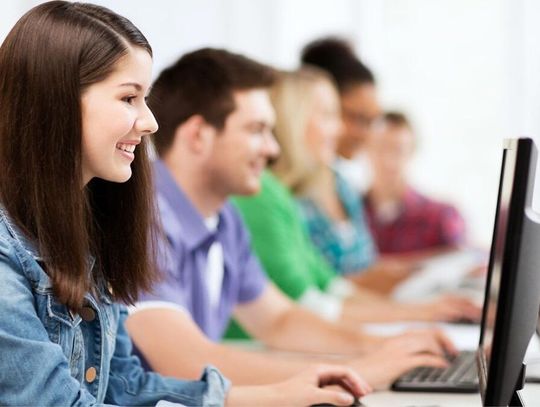 Do mnóstwa szkół podstawowych i ponadpodstawowych trafią nowoczesne pracownie tematyczne.