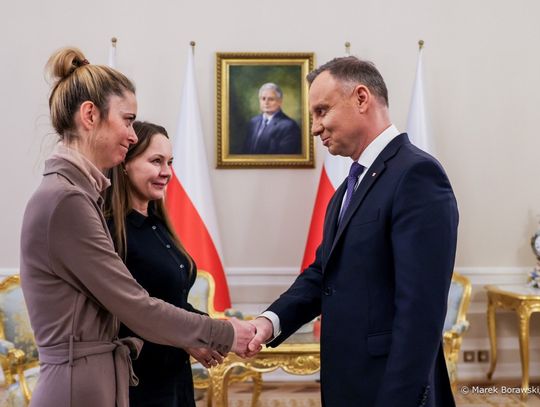 Barbara Kamińska i Romualda Wąsik na spotkaniu z Andrzejem Dudą