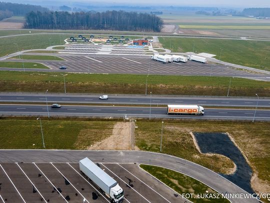 Generalna Dyrekcja Dróg Krajowych i Autostrad w Lublinie zapowiedziała, że przy obwodnicy Tomaszowa Lub., w ciągu drogi S17, wybuduje Miejsca Obsługi Podróżnych.