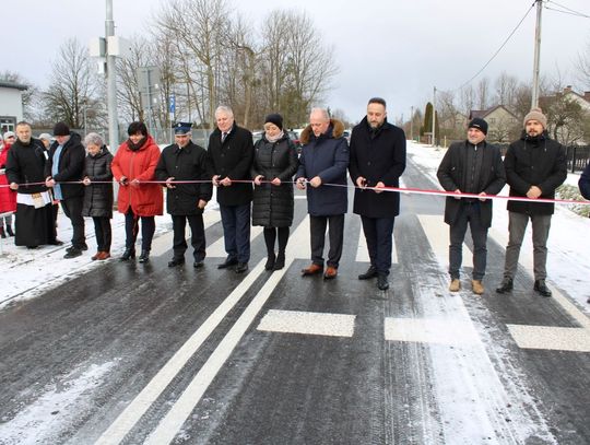 Przebudowa i rozbudowa drogi powiatowej w Pasiekach oficjalnie zakończona