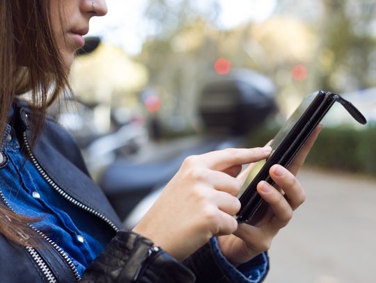 Miała być łatwa kasa za klikanie w reklamy, a skończyło się wizytą na policji.