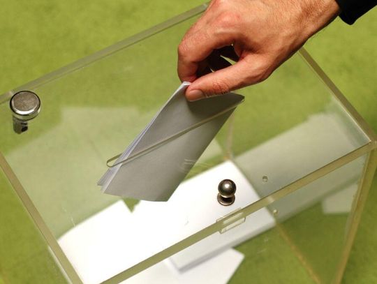 Komitety wyborcze już szukają chętnych do pracy podczas głosowania 18 maja.