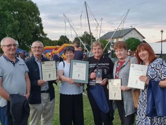 W Narolu mieszkanki gminy Tomaszów Lubelski zostały docenione za nalewki własnej produkcji.