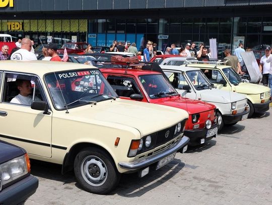 W Tomaszowie Lubelskim odbył się zlot zabytkowych samochodów i motocykli Roztoczańskie Klasyki.