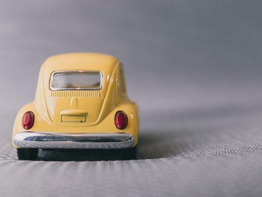 Samochód bez prawa jazdy - czy wystarczy tylko dowód?