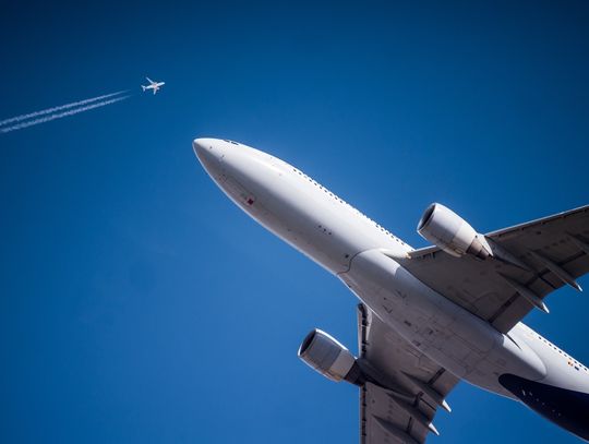 Samoloty przyszłości – jak będzie wyglądać transport lotniczy?