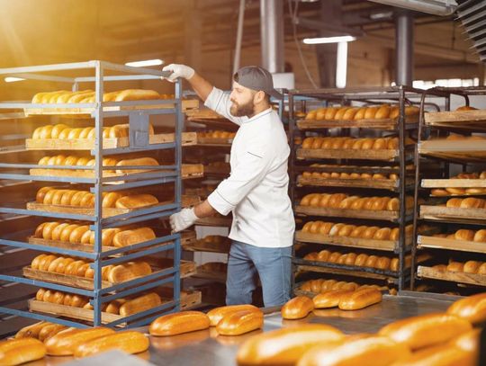 Piekarze ostrzegają, że i tak już drogi chleb po nowym roku jeszcze podrożeje.