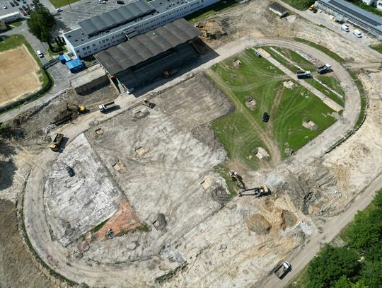 Stadion w budowie. Zamościa nie stać na dwa obiekty: piłkarski i lekkoatletyczny