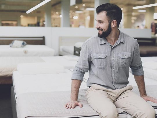 Standardowy materac 140x190 cm kieszeniowy