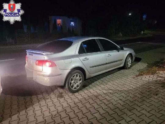 Policjant wracając ze służby zatrzymał w Sułowie nietrzeźwego kierowcę na zakazie.