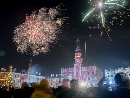 Sylwester w Zamościu. Tak witaliśmy 2017 rok na Rynku Wielkim [ZDJĘCIA]