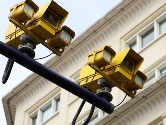 Rok 2025 okazał się rekordowy pod względem liczby mandatów na odcinkowych pomiarach prędkości (OPP).