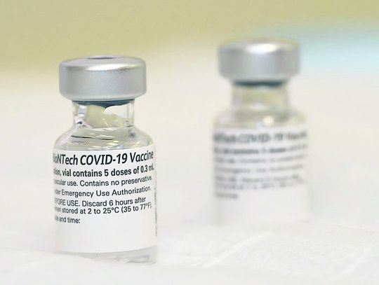 Szczepienia przeciw COVID-19: Na zachętę loteria i inne bonusy (TYLKO W GAZECIE)