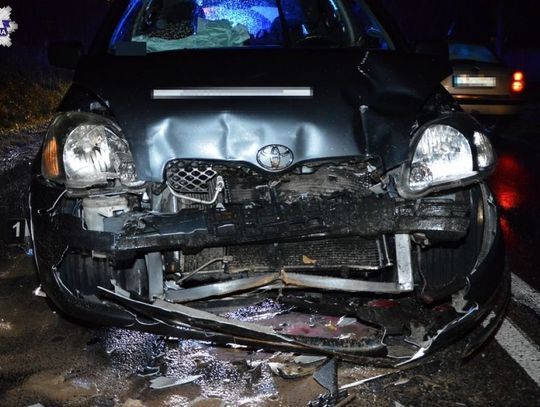 W miejscowości Szopinek (w gminie Zamość) kierująca toyotą 70-latka uderzyła w jadący przed nią samochód.