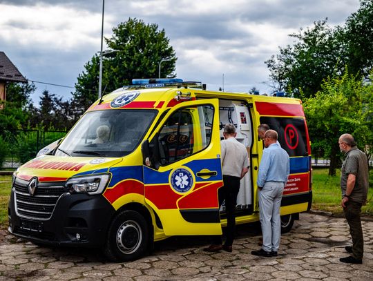 Szpital w Tomaszowie Lubelskim ma nową karetkę. Kosztowała ponad pół mln złotych