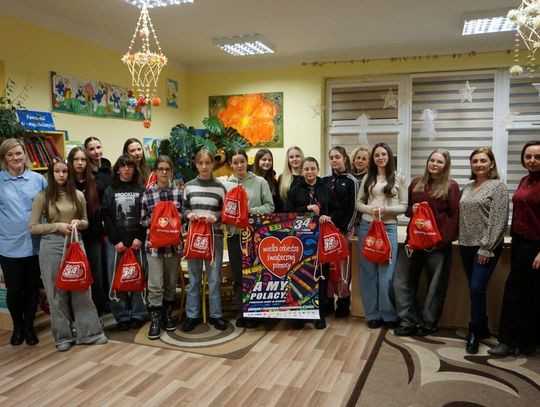 Sztab Wielkiej Orkiestry Świątecznej Pomocy w Suścu intensywnie przygotowywał się do 34. Finału WOŚP, który w tym roku odbywa się pod hasłem wsparcia dla dzieci z chorobami przewodu pokarmowego. Ostatnie dni to zarówno działania organizacyjne, jak i pierwsze wydarzenia towarzyszące zbiórce.