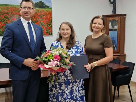 Katarzyna Kowalczuk, nauczycielka Szkoły Podstawowej im. kard. Stefana Wyszyńskiego w Telatynie, otrzymała akt nadania stopnia awansu zawodowego nauczyciela mianowanego.