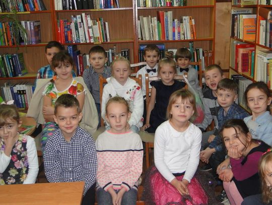 Telatyn: W krainie wierszy - konkurs recytatorski w bibliotece