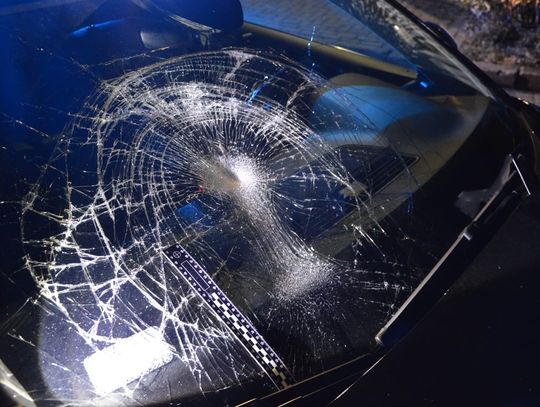 Rowerem kierowała 71-latka z Tomaszowa Lubelskiego, która z obrażeniami ciała została przetransportowany do szpitala.