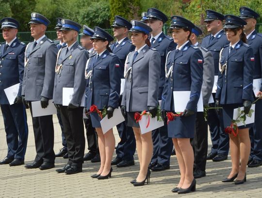 Powiatowe obchody Święta Policji były okazją do podziękowania funkcjonariuszom za ich codzienną służbę na rzecz bezpieczeństwa mieszkańców powiatu tomaszowskiego.