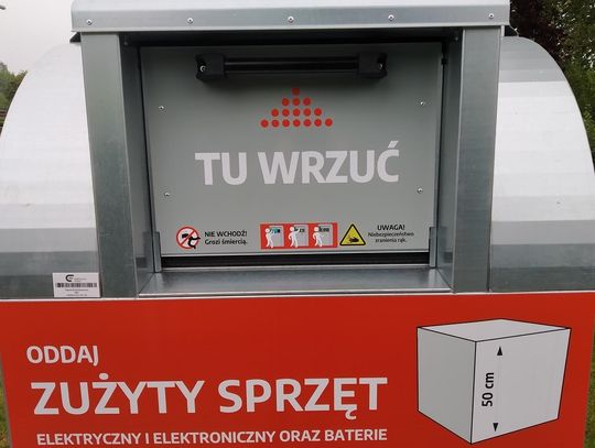 Tomaszów Lubelski ma czerwone pojemniki na elektrośmieci. Są w pięciu lokalizacjach